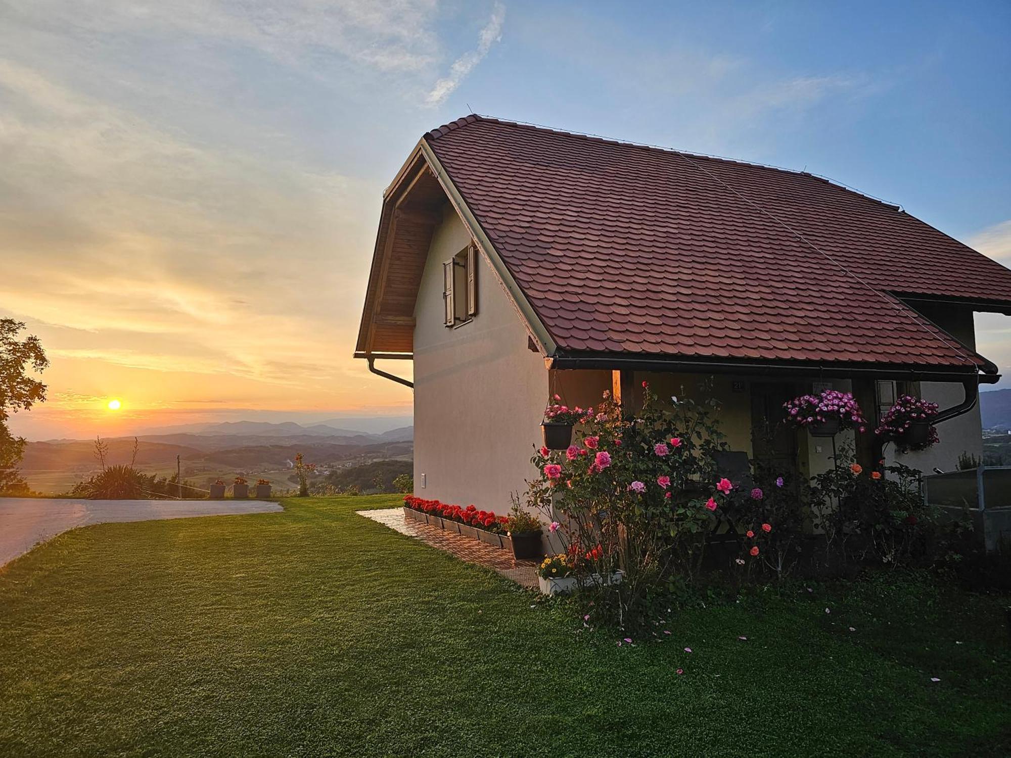Holiday House Panorama Podčetrtek Εξωτερικό φωτογραφία