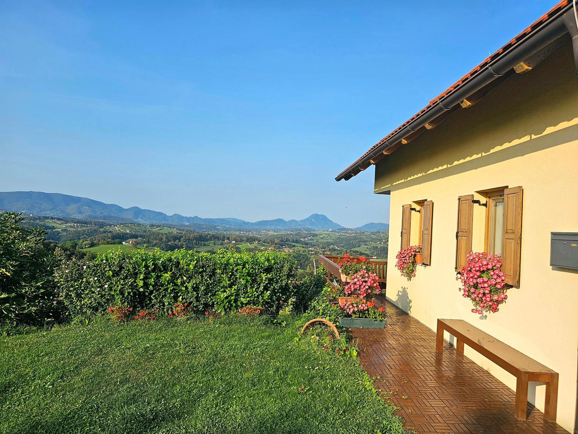 Holiday House Panorama Podčetrtek Εξωτερικό φωτογραφία